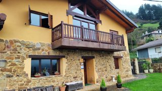 Archivo - Alojamiento turístico en Karrantza (Bizkaia)