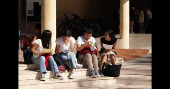 Andalucía abrirá el 6 de marzo el plazo para que extranjeros se puedan matricular en grados de la universidad pública