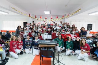 La Residencia Asistida de la Diputación de Almería celebra la Navidad.