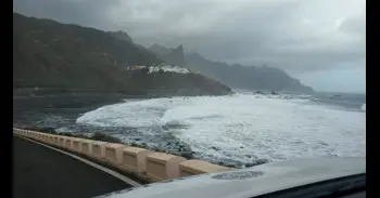 El Gobierno de Canarias mantiene activa la prealerta por fenómenos costeros en todo el archipiélago