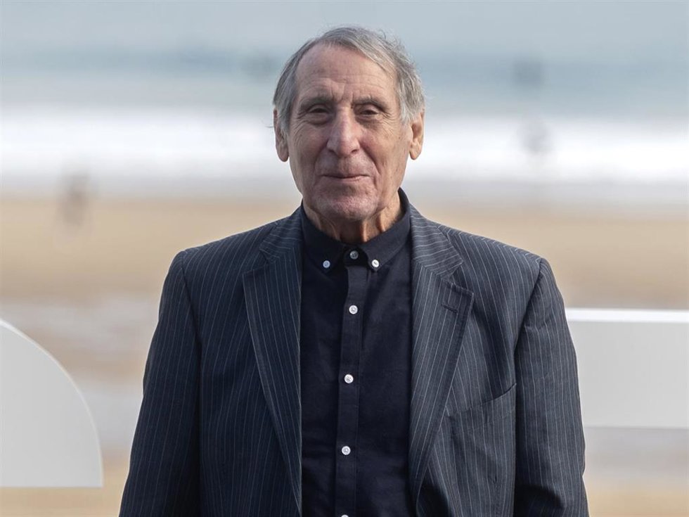Archivo - El actor Celso Bugallo posa durante el photocall de la película El buen patrón, a 21 de septiembre de 2021, en el Kursaal, San Sebastián, País Vasco (España).