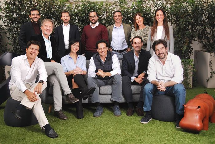 Archivo - De izquierda a derecha: Guillermo Álvarez; Ignacio Pallás; Álvaro Fresnillo; Fernando Díaz Solís; Natalia Cedrés; Reyes Rubio; José Manuel Gasalla; Pablo Campos; Laura Olmos; Juan López; Juan Carlos Tapiador; Vicente Vázquez.