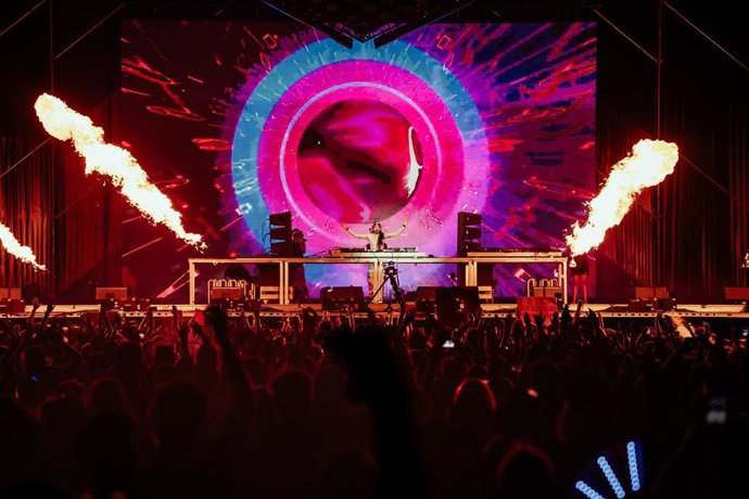 Archivo - Steve Aoki durante su actuación en el Dreambeach 2025, en el recinto de El Toyo-Retamar (Almería).