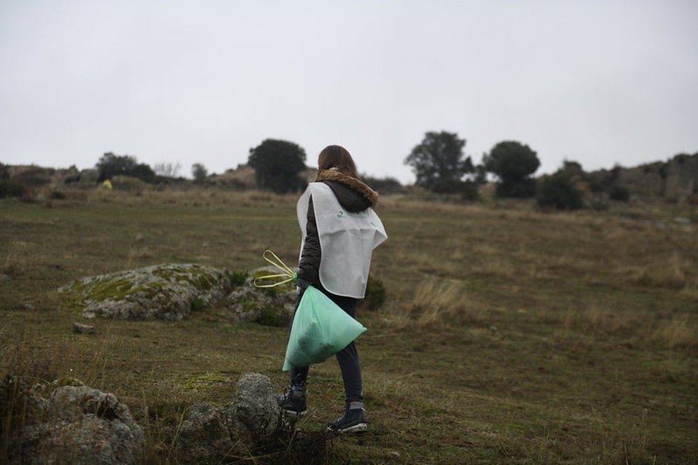 LIBERA moviliza a 5.987 personas voluntarias que retiran 10,96 toneladas de basuraleza en 413 entornos terrestres