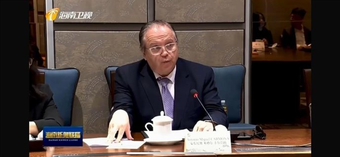 España abre una oficina de representación en el nuevo Puerto de Libre Comercio de Hainan.