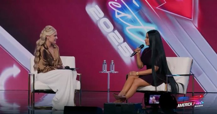 La rapera norteamericana Nicki Minaj y la viuda del comentarista Charlie Kirk, Erika Kirk