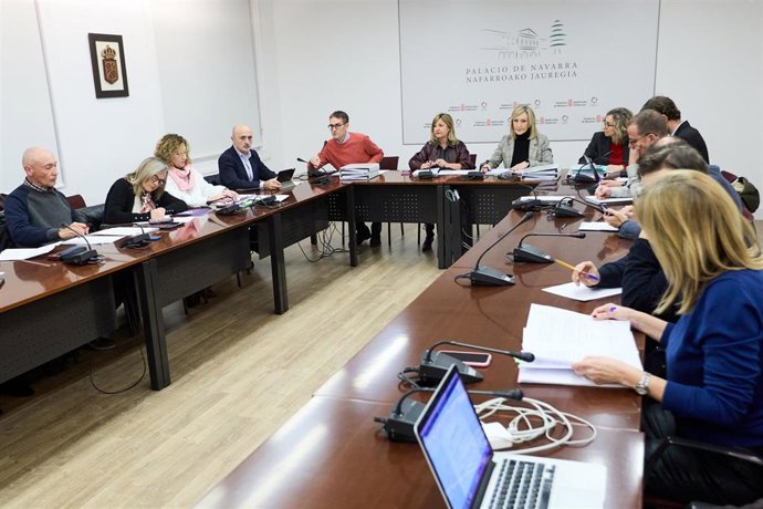 El Gobierno de Navarra traslada a los representantes sindicales en la Mesa General de las Administraciones Públicas de Navarra el borrador del nuevo Estatuto de Personal.