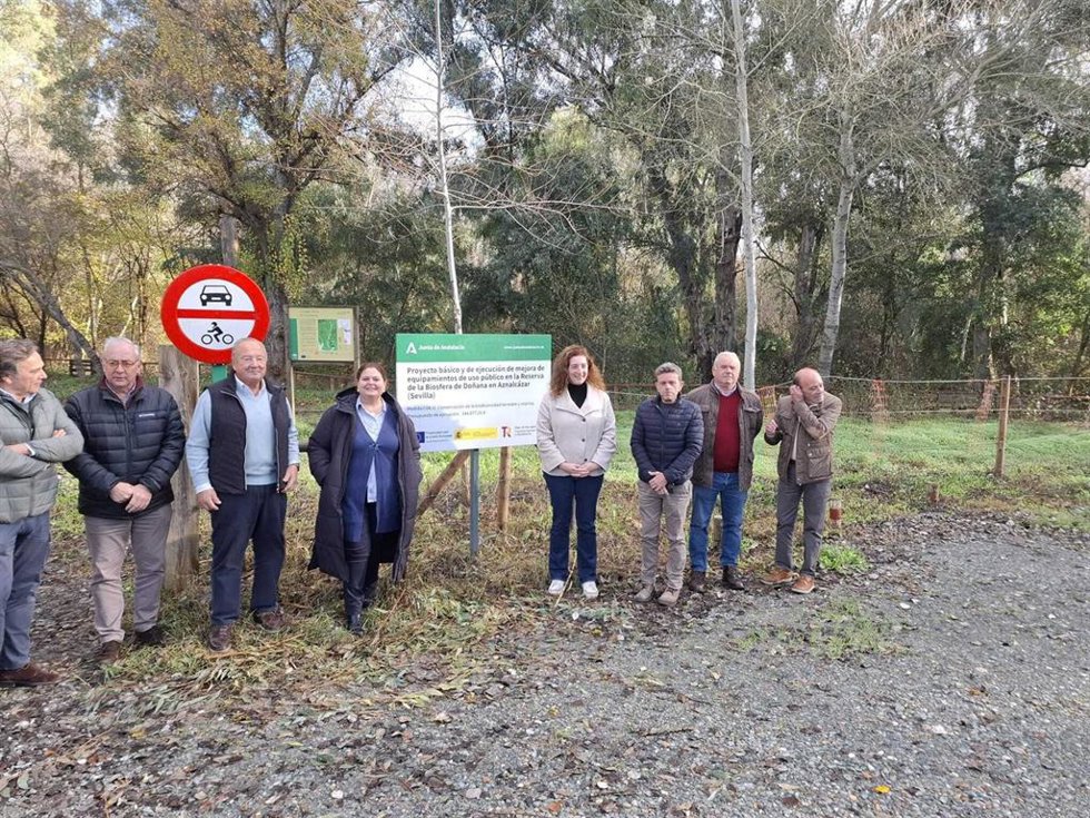 La inauguración del área recreativa de Buitrago, en Aznalcázar (Sevilla).