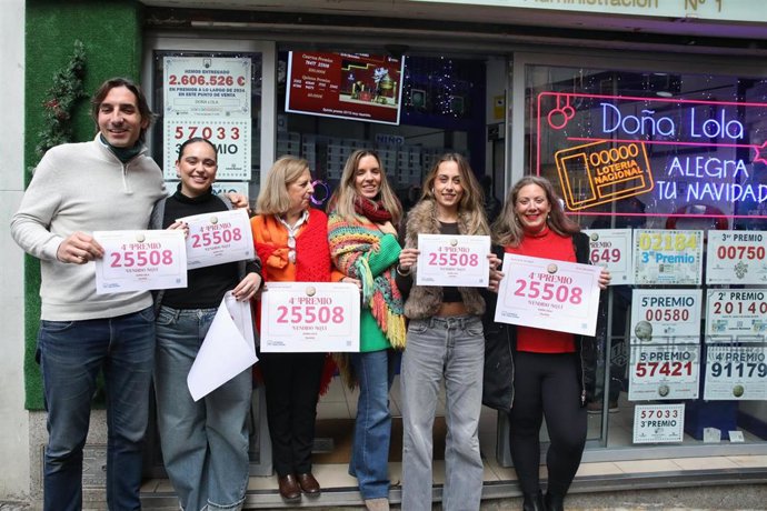 ÛDoña Lola' vuelve a repartir suerte en Toledo con un cuarto premio: "No sabemos cómo puede pasar"