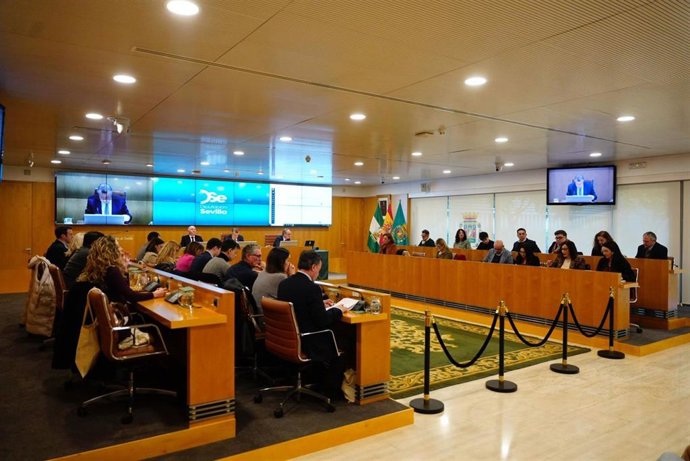 Último pleno de la Diputación de Sevilla de 2025.