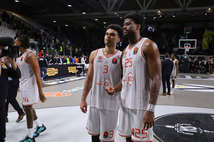 Jugadores del Hapoel IBI Tel Aviv en un partido de Euroliga