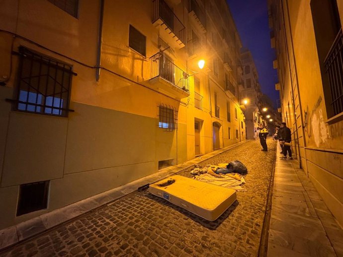 Sufoquen un incendi en un habitatge del carrer Sant Josep d'Alcoi