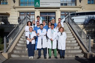El Hospital Regional de Málaga incorpora la quimioterapia domiciliaria al programa de trasplante autólogo