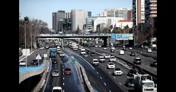 Más allá de la baliza V16 obligatoria: así cambian las normas de circulación a partir de 2026