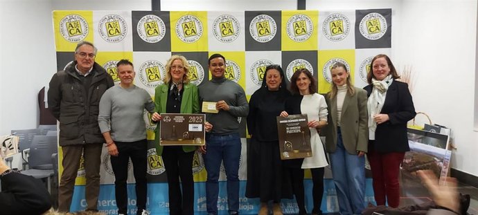 Casas y Urtubia Joyeros, Carnicería Medel y Sandra Óptica, ganadores del Concurso de Escaparates de Navidad Adeca 2025