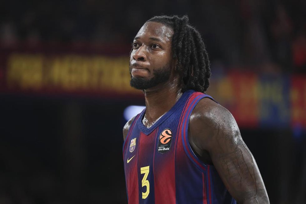 El jugador del Bara Myles Cale 