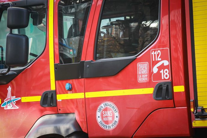Bomberos en Francia (archivo)