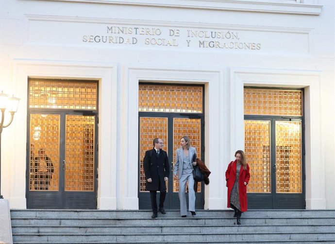 La consejera vasca de Gobernanza, Administración Digital y Autogobierno, Maria Ubarretxena, ante el Ministerio de Inclusión, Seguridad Social y Migraciones, en Madrid