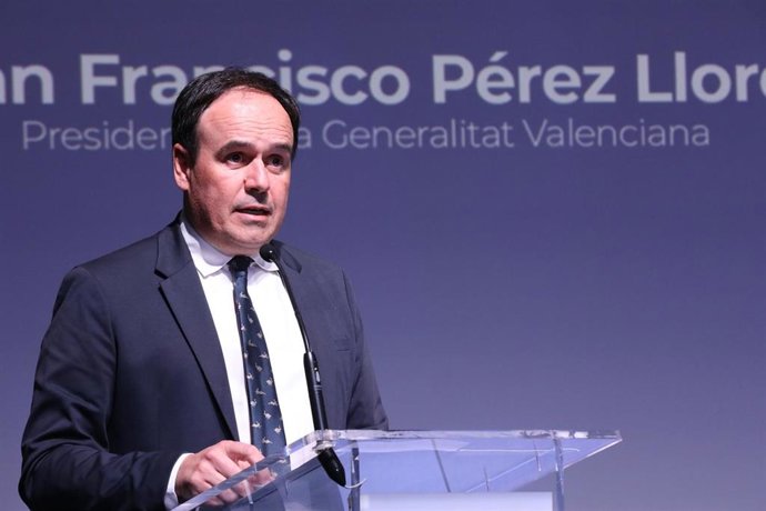 El presidente de la Generalitat, Juanfran Pérez Llorca, en la conferencia 'Avanzando Juntos' en el Club Información