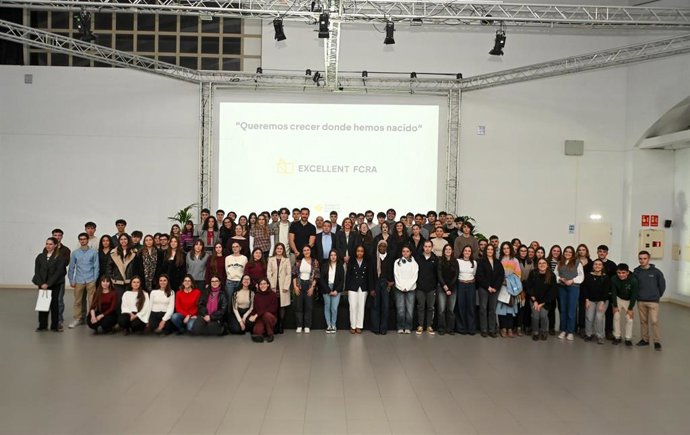 Encuentro de la Comunidad Excellent FCRA