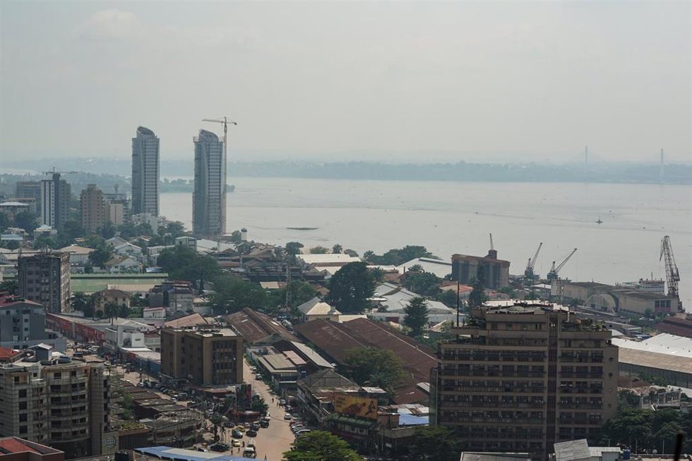Archivo - Río Congo a su paso por Kinshasa