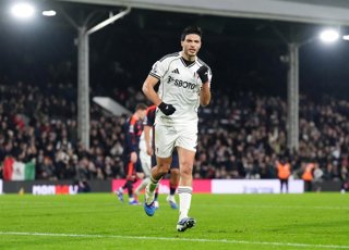 22 December 2025, United Kingdom, London: Fulham's Raul Jimenez celebrates scoring his side's first goal during the English Premier League soccer match between Fulham and Nottingham Forest at Craven Cottage. Photo: Adam Davy/PA Wire/dpa
