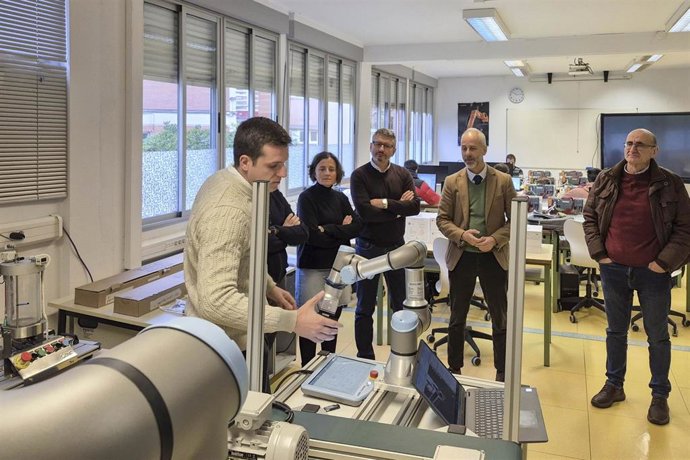 Educación invierte más de 200.000 euros en el IES José Zapatero Domínguez de Castro Urdiales