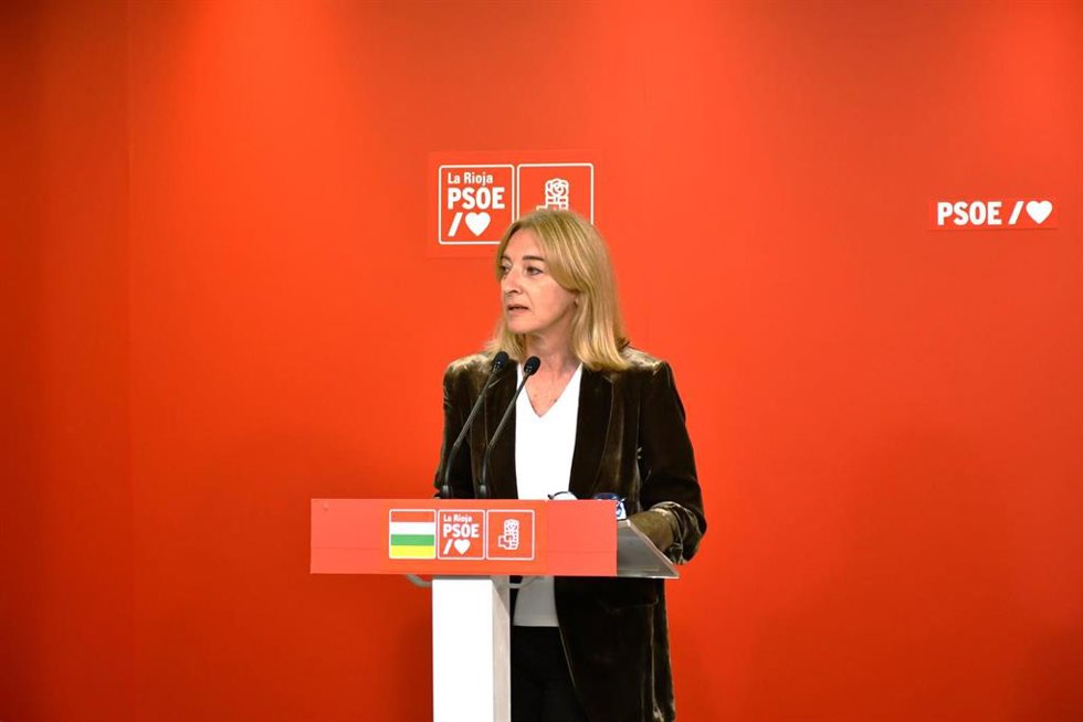 Archivo - La diputada socialista, María Somalo