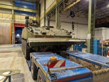 Archivo - Un 8x8 Dragón en la versión de zapadores en la fábrica de General Dynamics European Land Systems (GDELS) en Trubia (Oviedo)