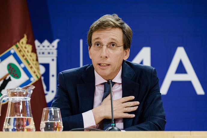 El alcalde de Madrid, José Luis Martínez-Almeida, durante una rueda de prensa