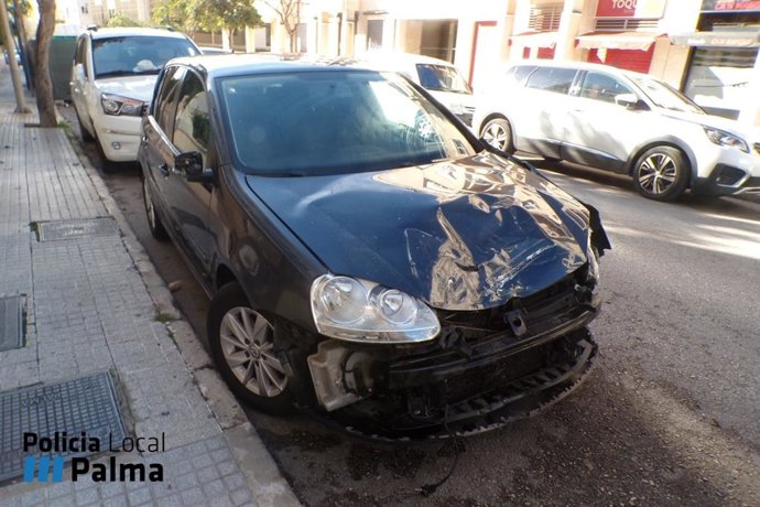 Identificado un conductor que se dio a la fuga tras un accidente en la avenida de Joan Miró, en Palma