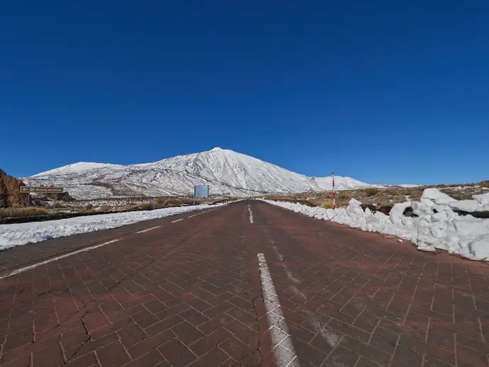 Parque Nacional del Teide nevado