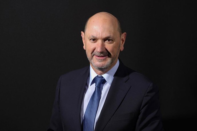 Archivo - Rafael Louzan, President of Spanish Football Federation RFEF, poses for portrait during the Desayunos Deportivos Europa Press with Rafael Louzan, President of the RFEF, at Camilo Jose Cela University on May 06, 2025 in Milan, Italy.