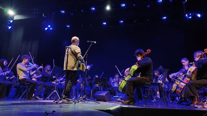 "La Música Del Reciclaje" En Ensayo Para Su Concierto Navideño Este Martes