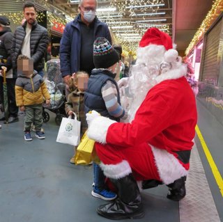 Papá Noel en el Mercado del Carmen de Huelva.