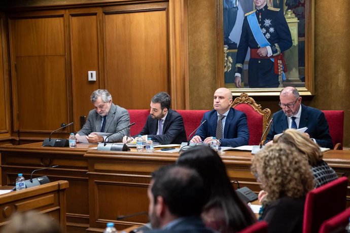 Pleno en la Diputación de Almería.