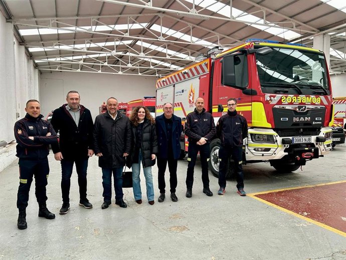 El Sepeis de la Diputación de León recibe el camión autobomba rural ligera para el Parque de Bembibre.
