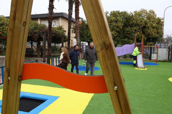 Renovación de parques infantiles en San Juan de Aznalfarache (Sevilla)