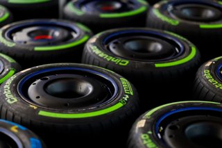Archivo - Pirelli tyres, pneus, tyre, pneu, illustration during the 2025 Formula 1 Mexico City Grand Prix, 20th round of the 2025 FIA Formula One World Championship from October 24 to 26, 2025 on the Autodromo Hermanos Rodriguez, in Mexico City, Mexico - 