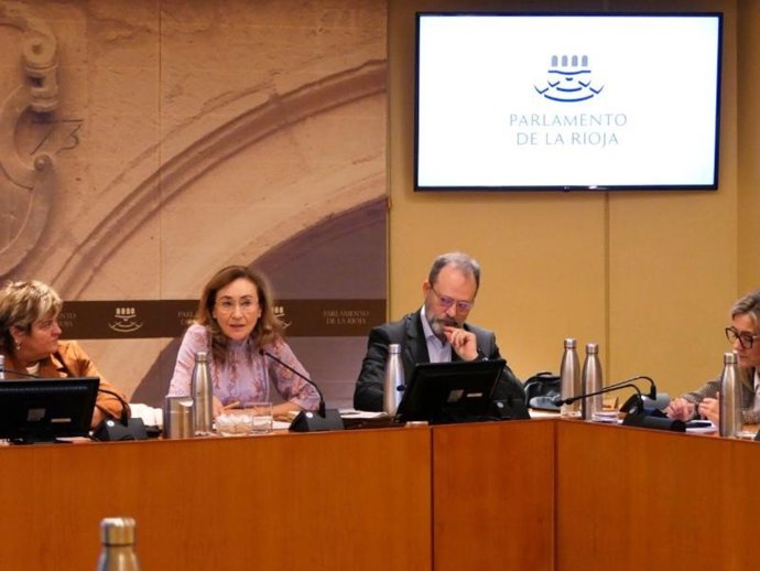 Comparecencia de la consejera de Salud y Políticas Sociales, María Martín, en el Parlamento de La Rioja