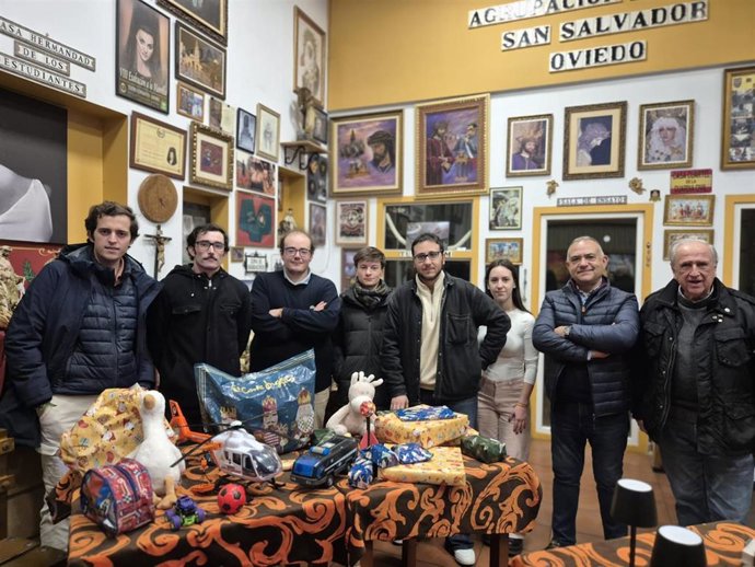 Entrega de juguetes de Vox.