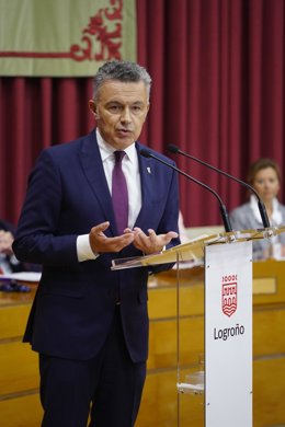 Archivo - El alcalde de Logroño, Conrado Escobar.