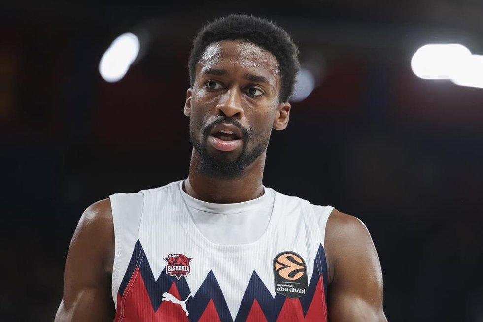 Kobi Simmons durante un partido del Kosner Baskonia