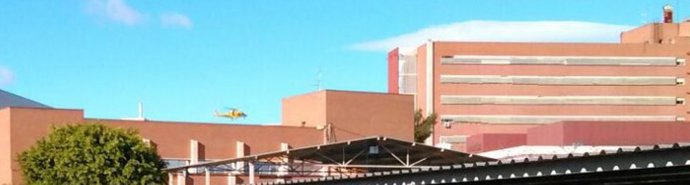 Archivo - El helicóptero llegando al hospital Virgen de la Arrixaca de Murcia