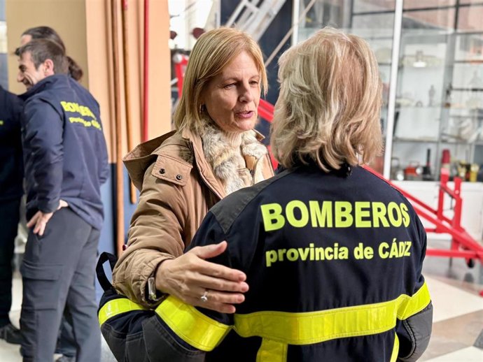 La alcaldesa de Jerez, María José García-Pelayo, visita las diferentes instalaciones de las fuerzas y cuerpos de seguridad de la ciudad