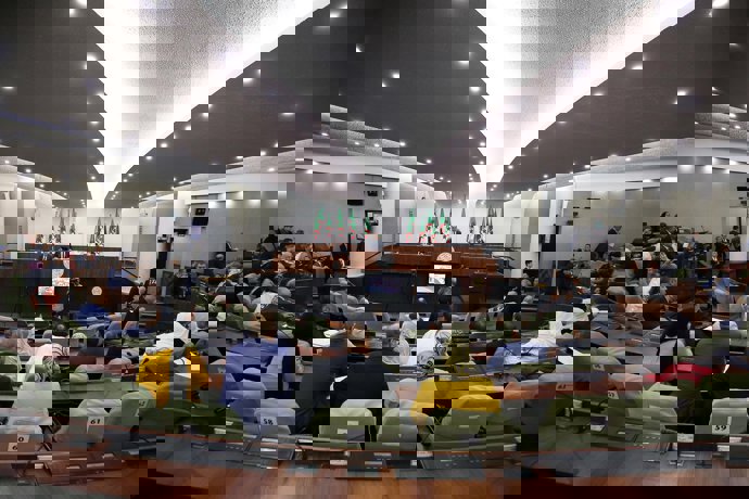 Archivo - ALGIERS, Sept. 12, 2019  Algerian People's National Assembly, the lower house of the parliament, votes on a draft bill in Algiers, Algeria, on Sept. 12, 2019. Algerian People's National Assembly on Thursday adopted two bills on the creation of t