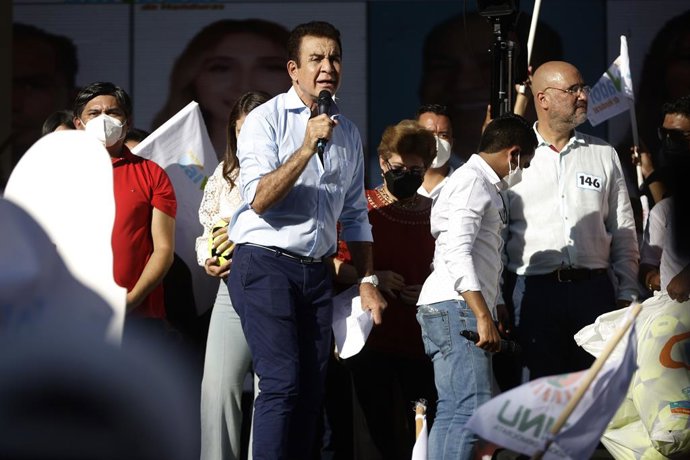 Archivo - September 5, 2021, Tegucigalpa, Tegucigalpa, Honduras: Tegucigalpa, Honduras, The presidential candidate SALVADOR NASRALLA of the political party Salvador de Honduras takes part in his political campaign launch in for the general elections of No
