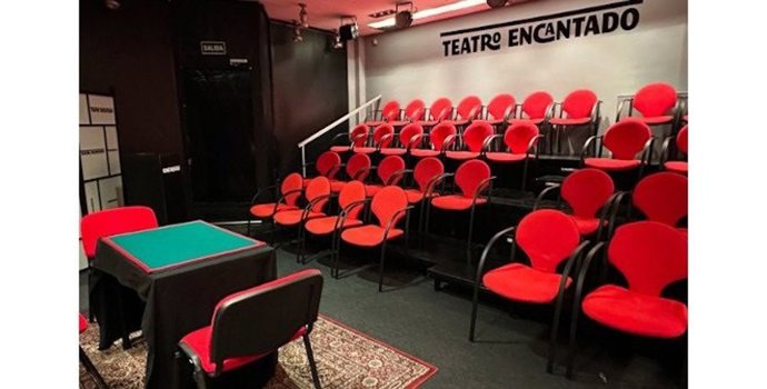 El Teatro Encantado, en Teatro Encantado, en el barrio de Acacias, en el distrito de Arganzuela