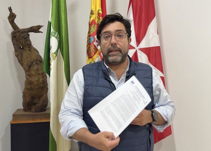 El alcalde de Lora del Río, Antonio Enamorado.