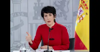 Elma Saiz cree que Feijóo "debería dimitir" tras llevar "un año mintiendo" por los mensajes con Mazón sobre la dana